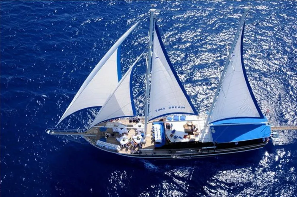 Sailing boat trip "Sina Dream" to Ras Mohammed