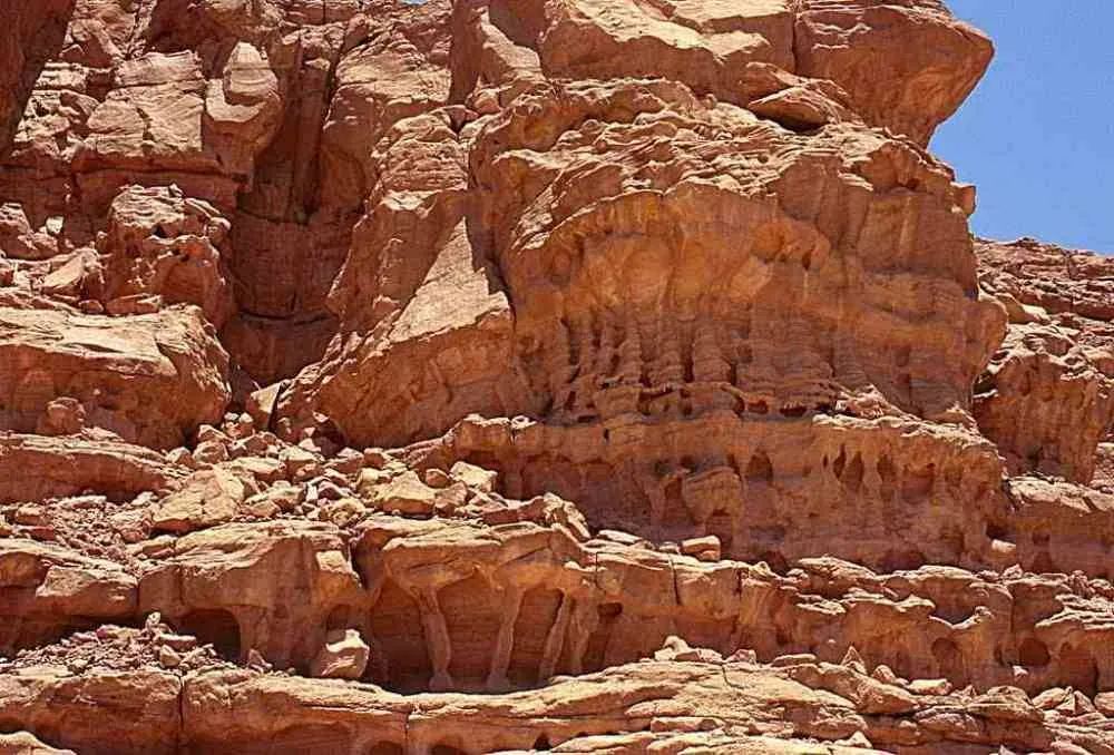 Colored canyon &amp; Blue hole
